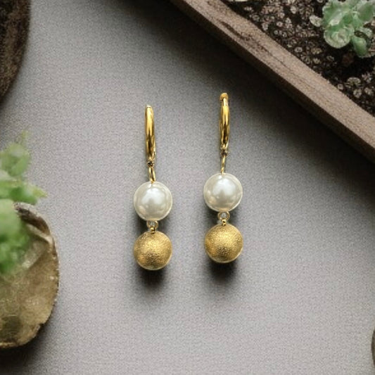 18k Gold Shimmery Ball & Pearl Earrings
