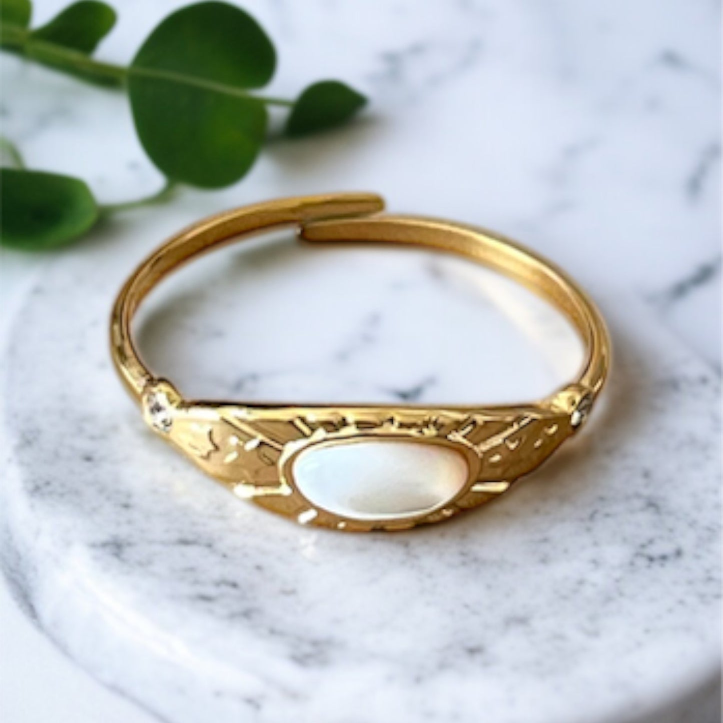 18K Gold Natural Shell Ring