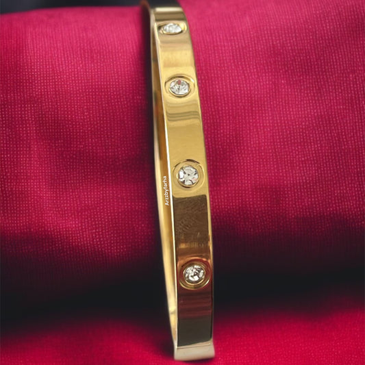 18k Gold AD Studded Bracelet
