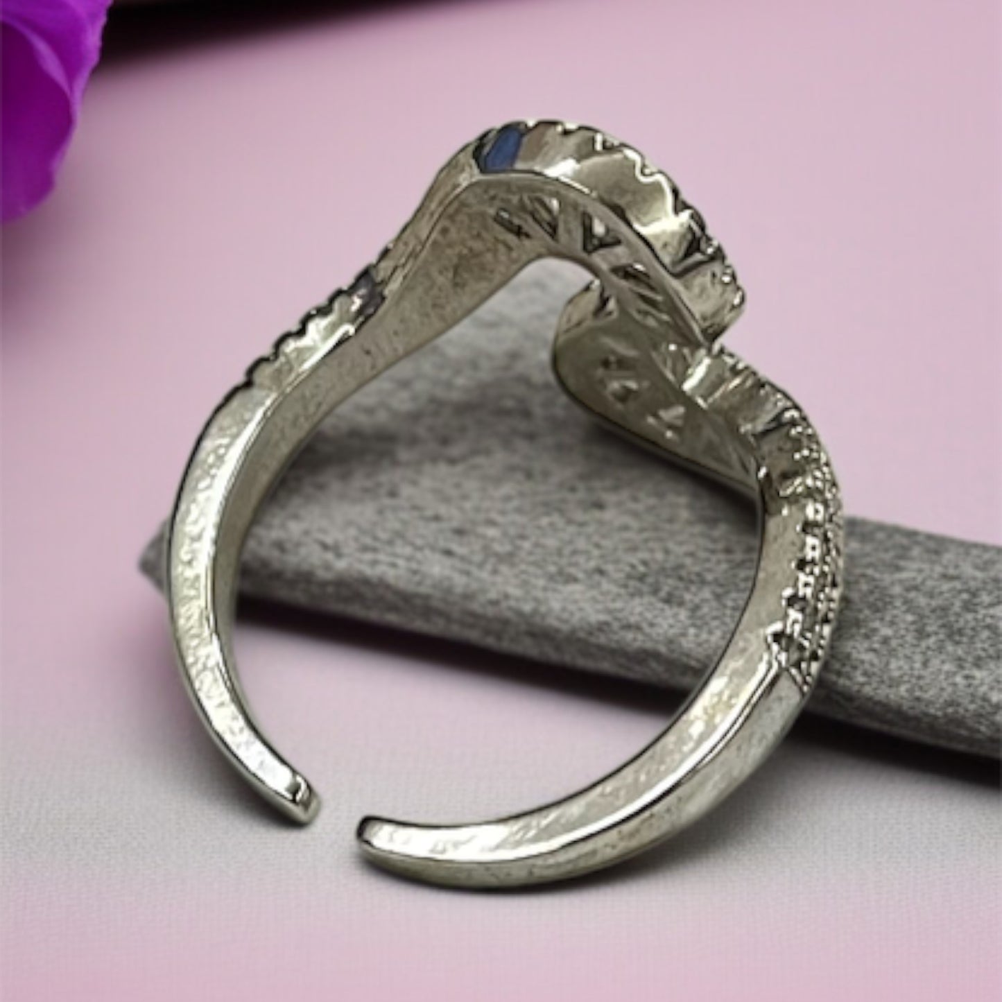 Curvy Diamond Antitarnish Ring