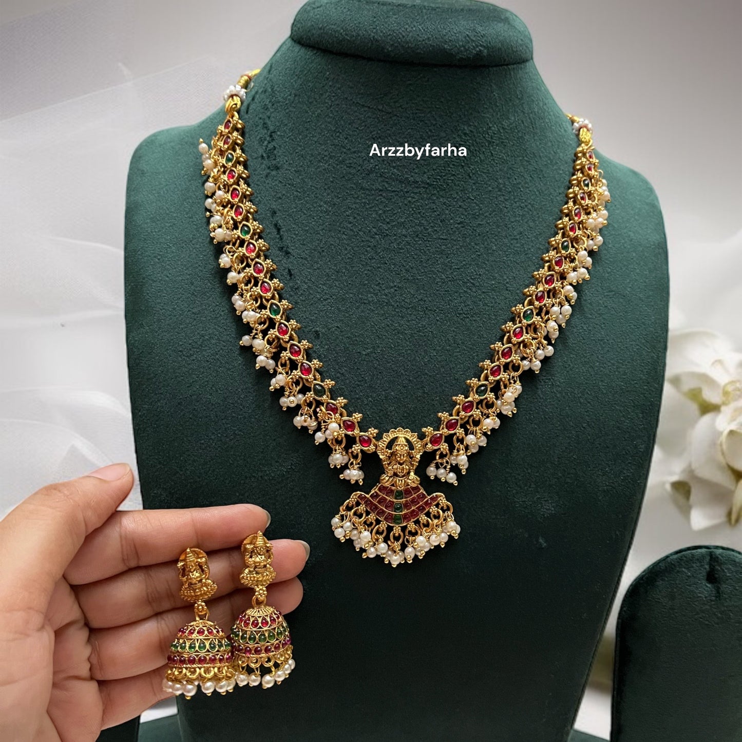Gold Temple Necklace Set