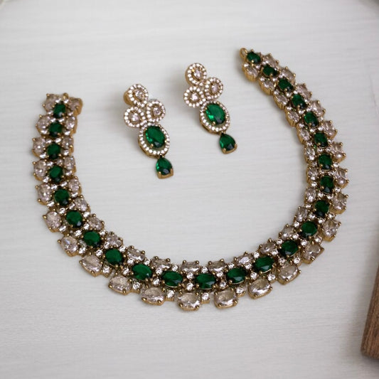 Green & White Stone Necklace Set