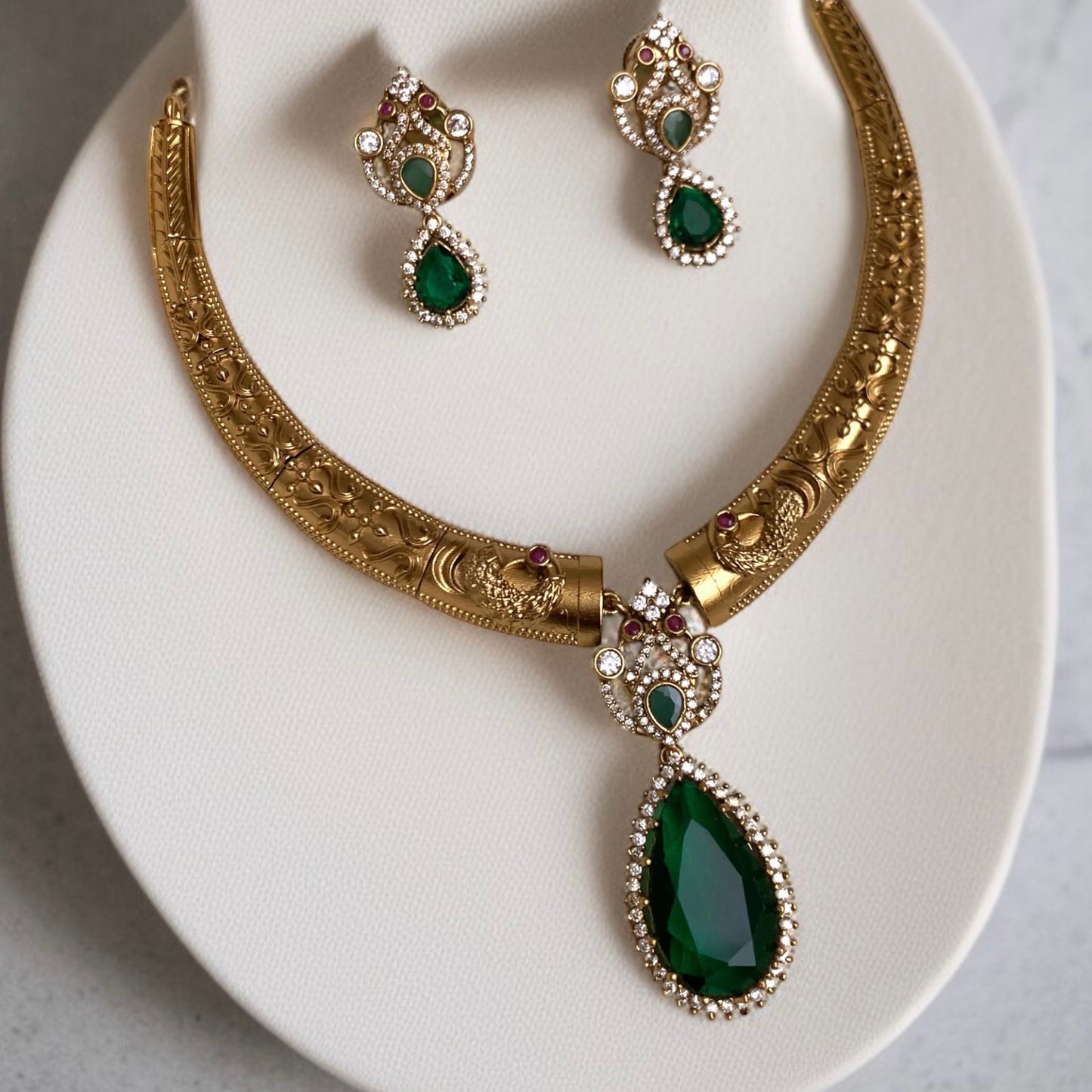 Emerald Green Hasli Necklace Set