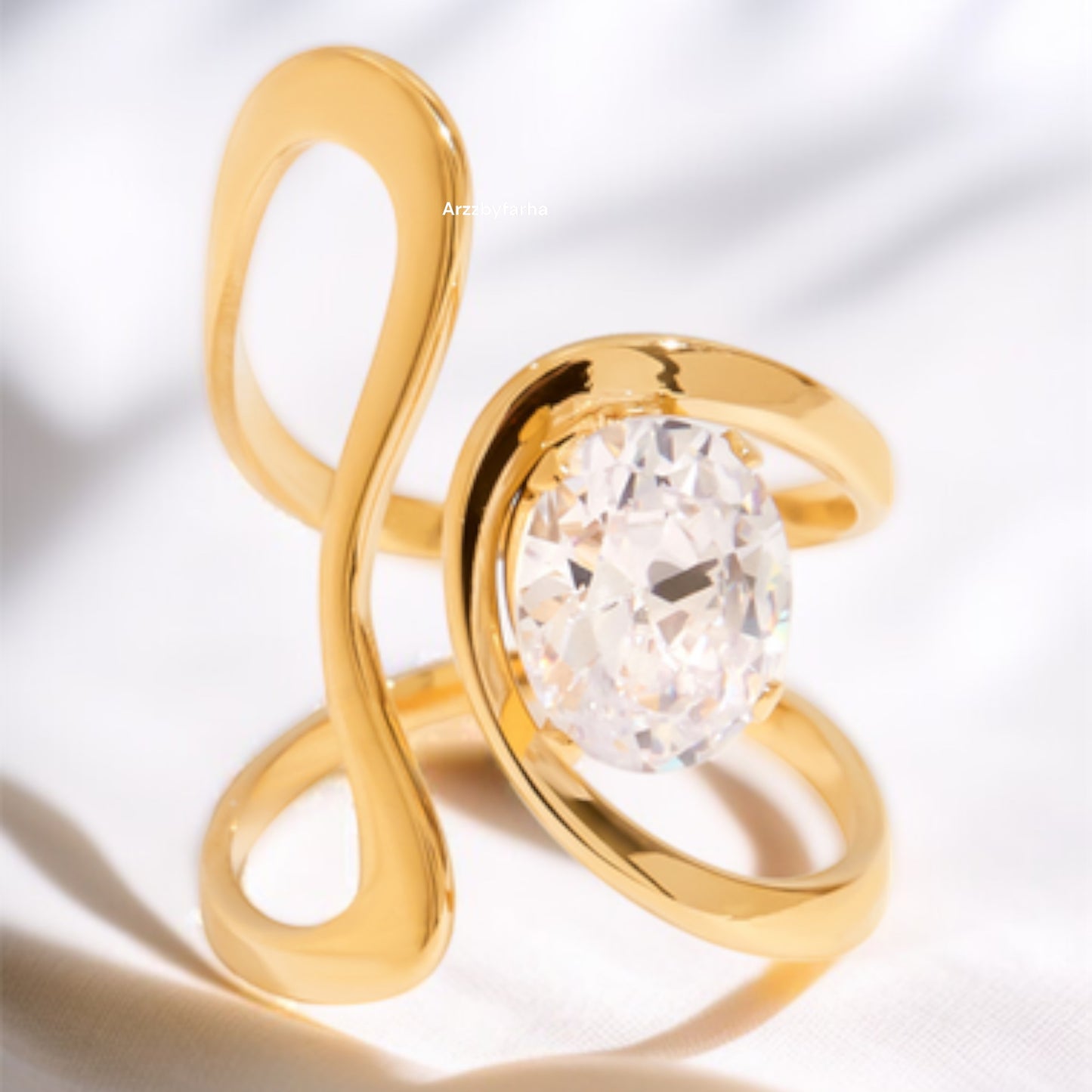 Statement Gold Diamond Finger Ring
