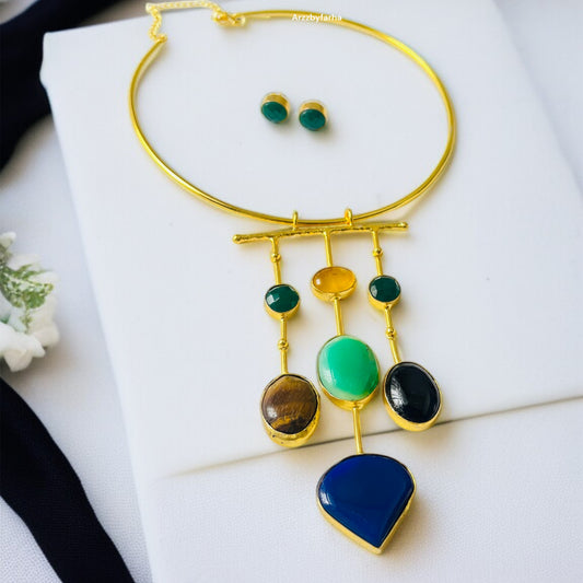 Multicolor Stone Hasli Necklace Set