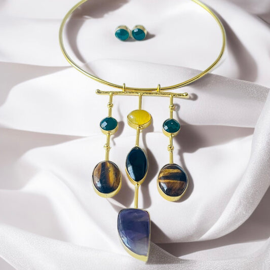 Multicolor Stone Hasli Necklace Set