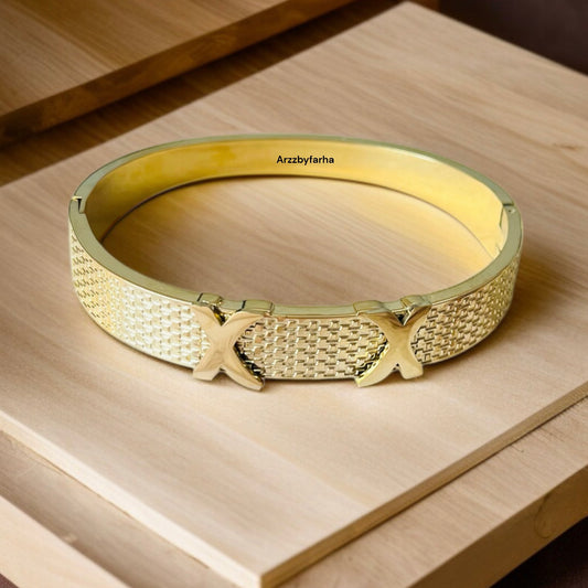 Textured Gold Bracelet