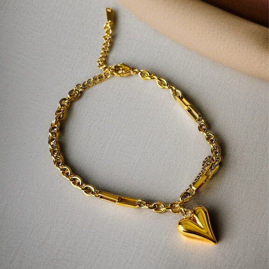 Heart Charm Gold Chain Bracelet