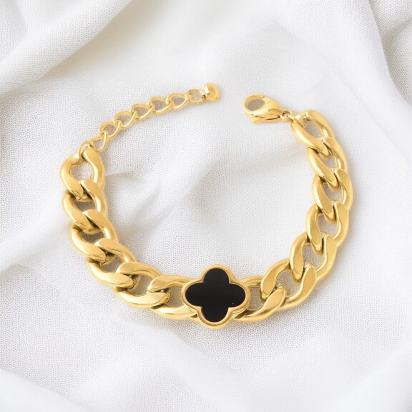 18K Gold Black Clover Chain Bracelet