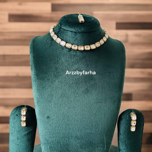 Sleek White Necklace Set