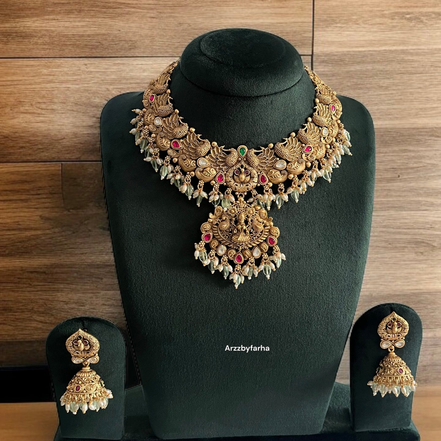 Gold Temple Necklace Set