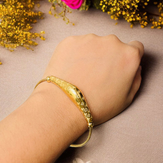 Brand Inspired Magnetic Closure Bracelet