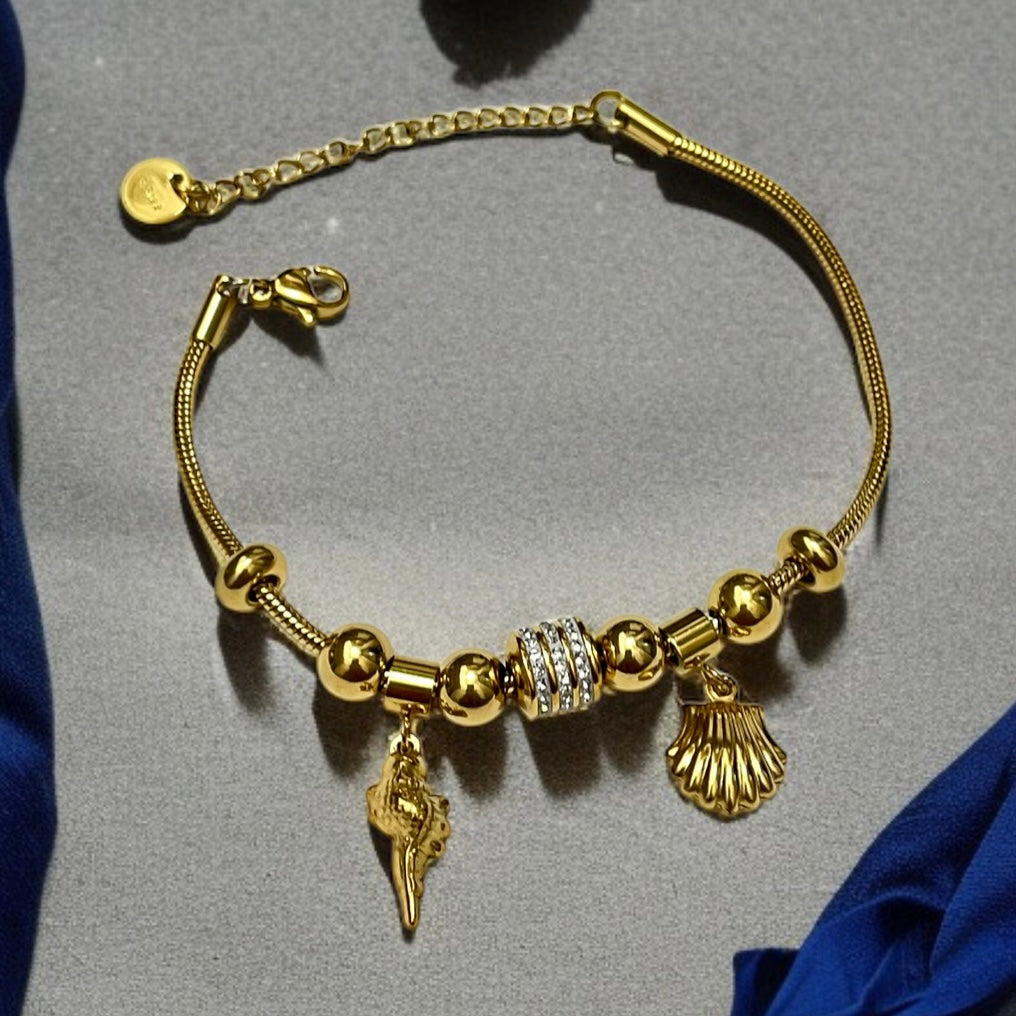 Shell Charms Chain Bracelet