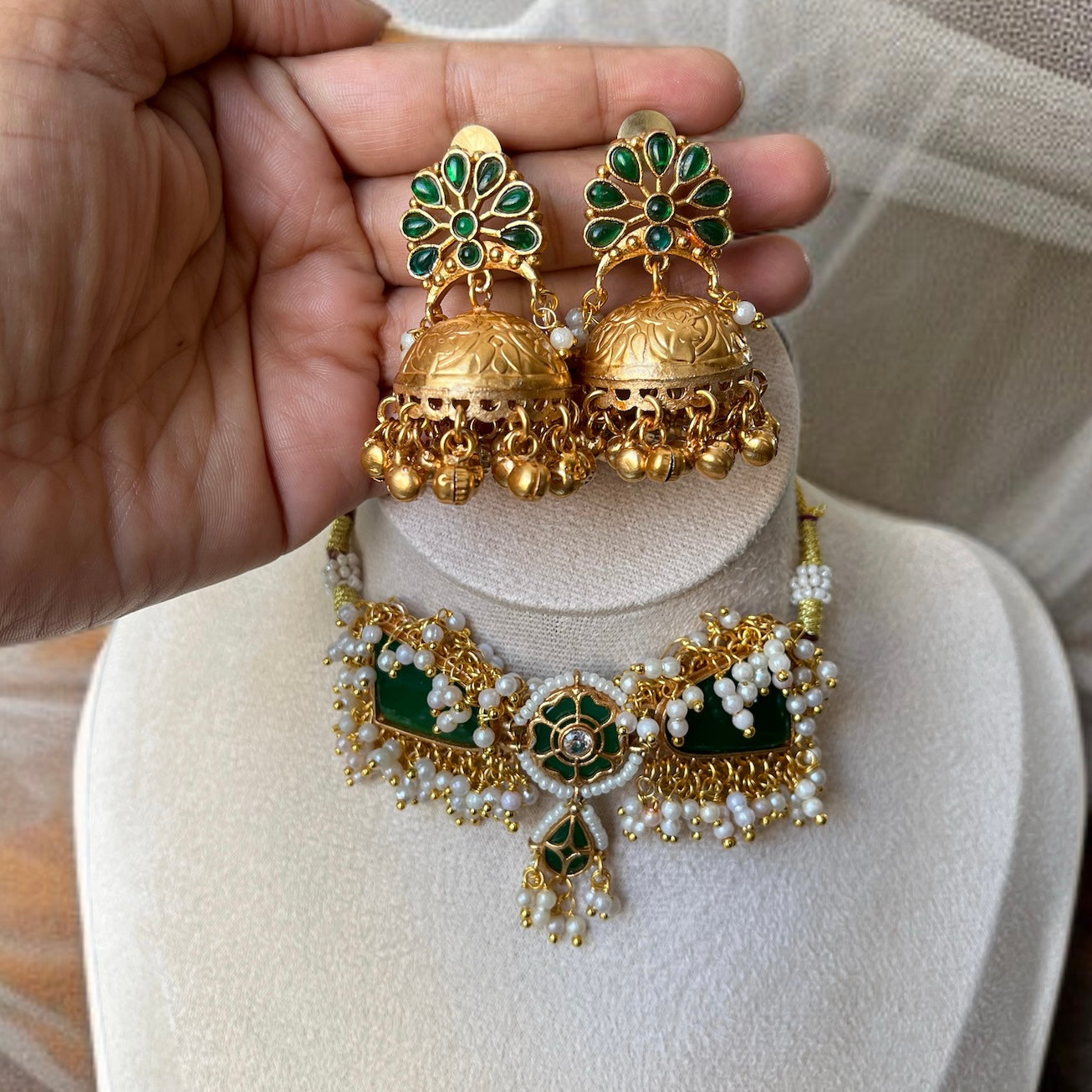 Green Stone Necklace Set