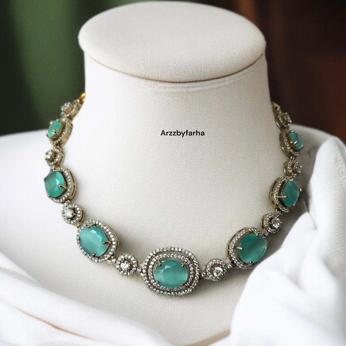 Mint Stone Necklace Set
