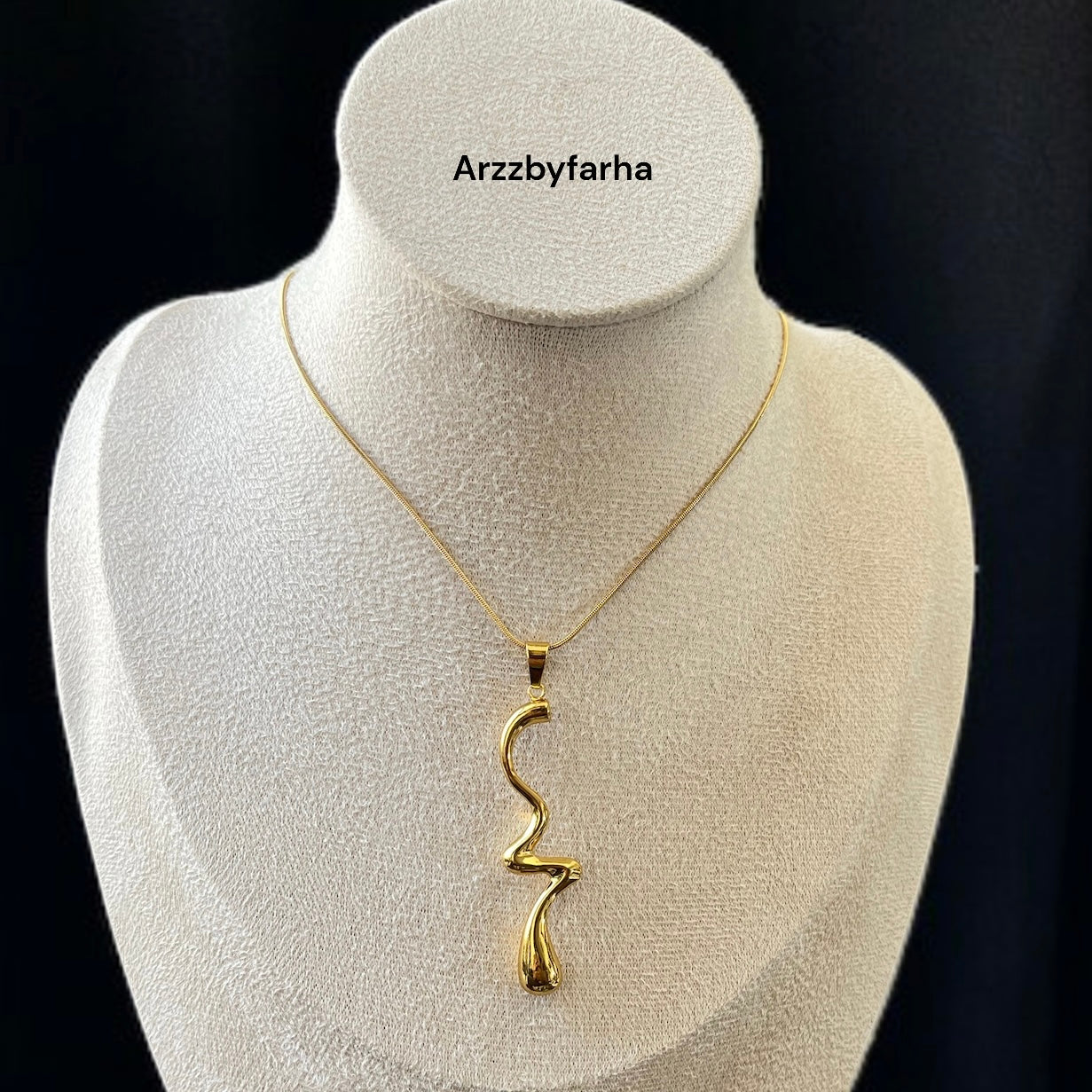 Twisted Teardrop Pendant Necklace