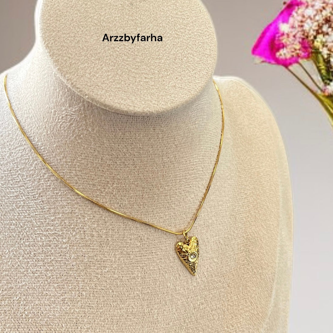 Gold Heart Pendant Necklace