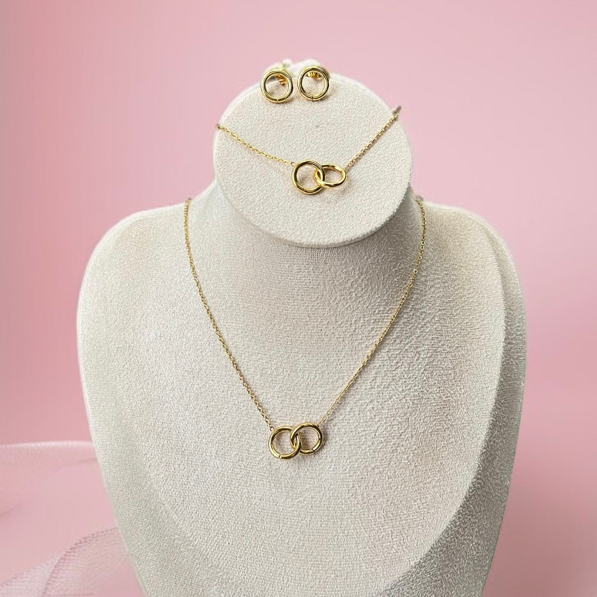Ring Pendant Studs & Bracelet Combo Set