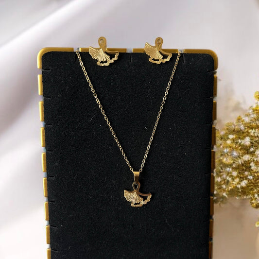 Hibiscus Pendant Studs Necklace Combo