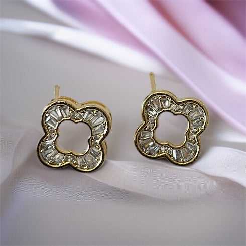 Crystal Clover Studs Earrings