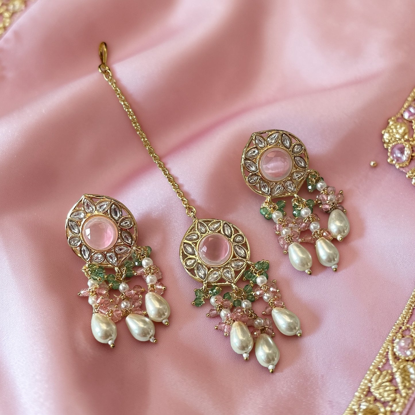Stone & Pearl Necklace Set