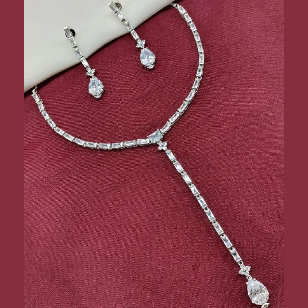White AD Zircon Necklace Set