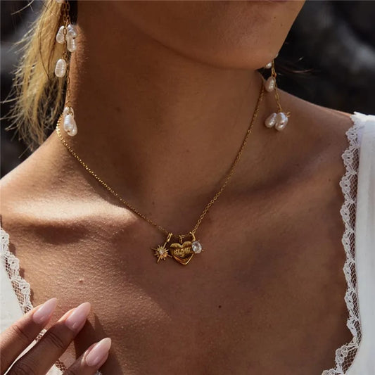 18k Gold Mom Heart Chain Necklace