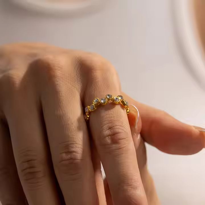18k Gold Stone Ring