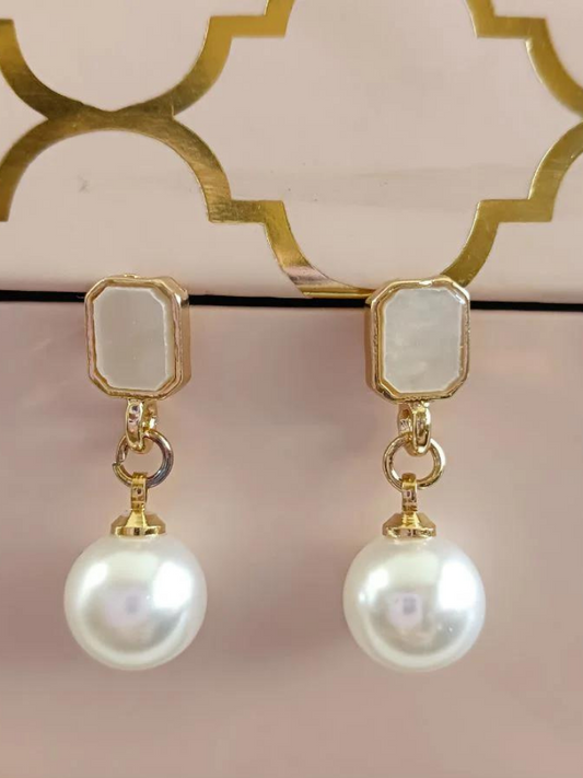 Gold Plated Droplet Pearl Earring