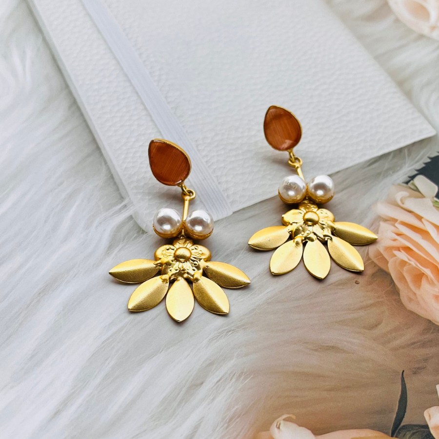 Peach Floret Monalisa Earring