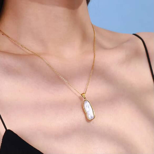 Fresh Water Pearl Pendant Necklace