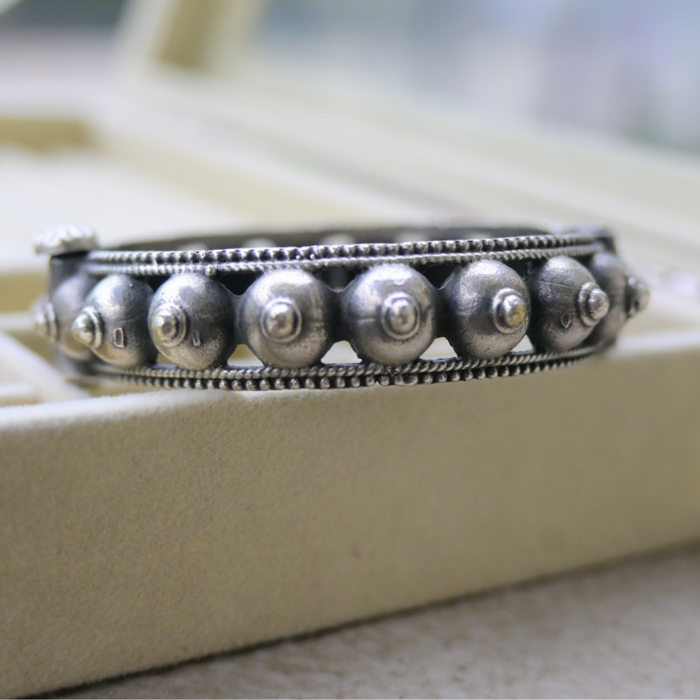 Oxidised Screwable Bangle
