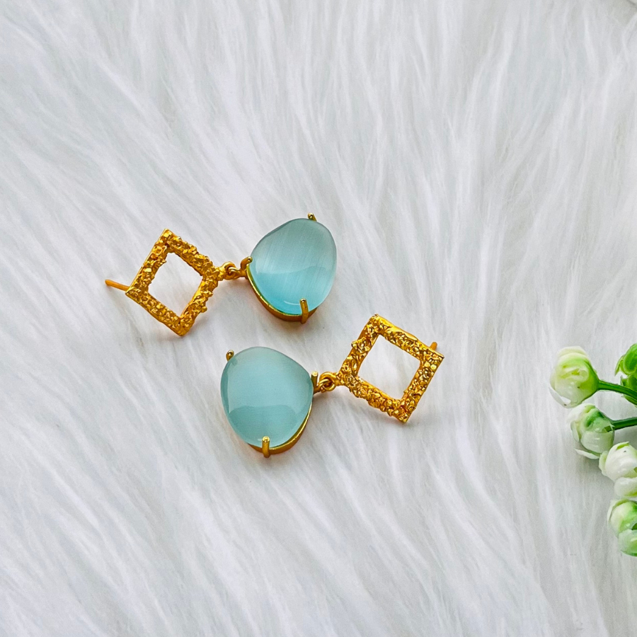 Aqua Drop Monalisa Stone Earring