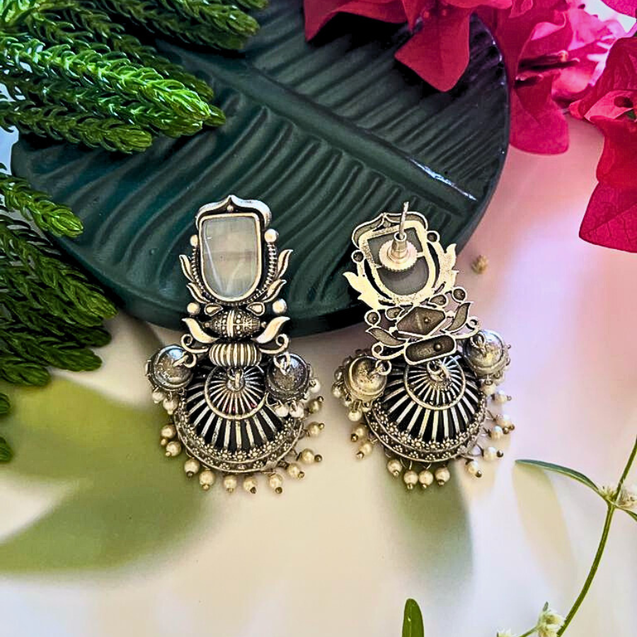 White Trendy Monalisa Stone Jhumki