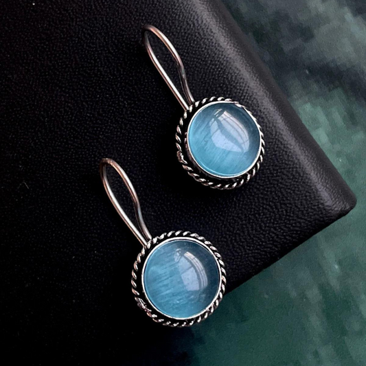 Monalisa Stone Hook Earring