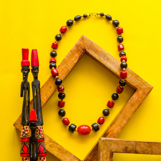 Red & Black Mid Lenght Necklace