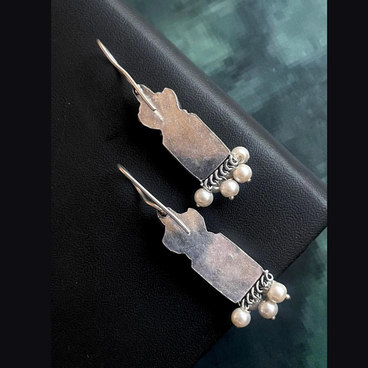 Monalisa Stone Hook Earring