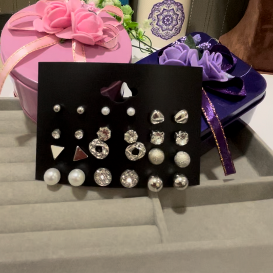 Set of 12 Studs