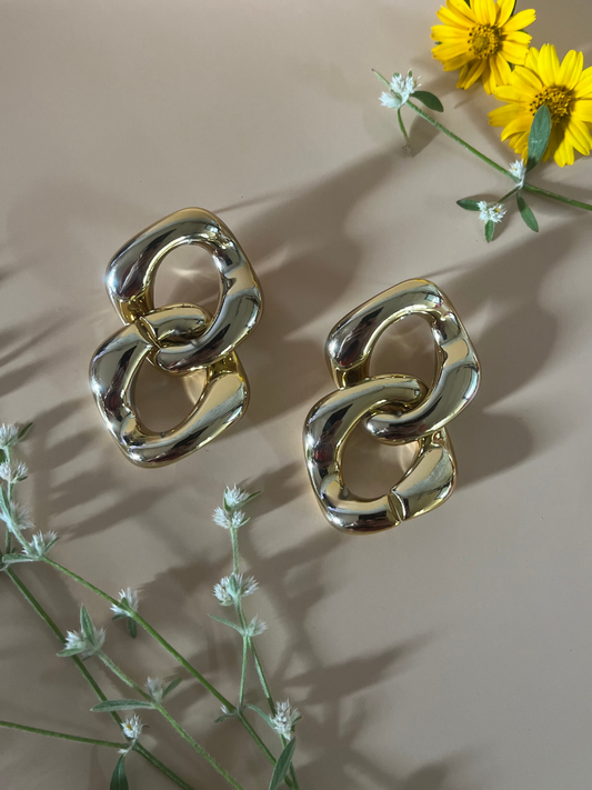 Celebrity style gold earrings