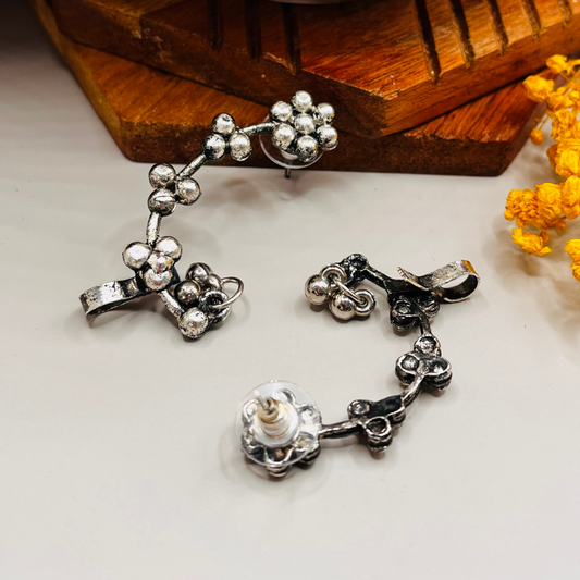 Black Polish Flower Earcuff