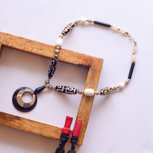 Artisan Hoop Mid Lenght Necklace