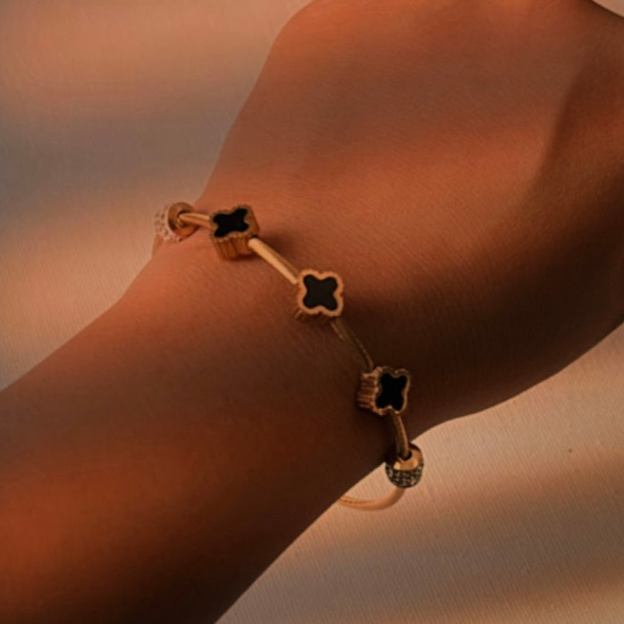 Clover Magnetic Closure Bracelet