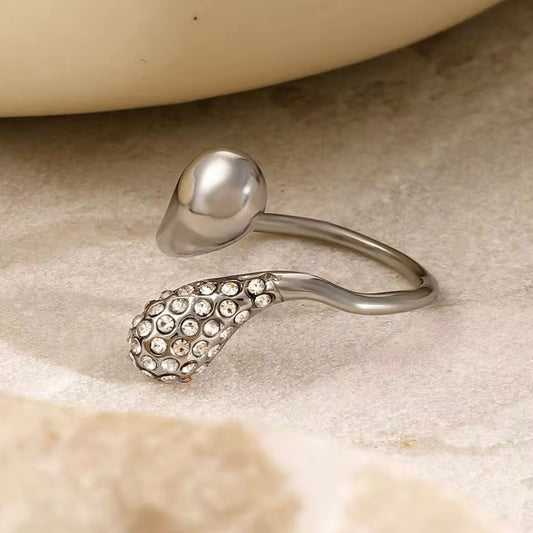 Silver Teardrop Rhinestone Ring