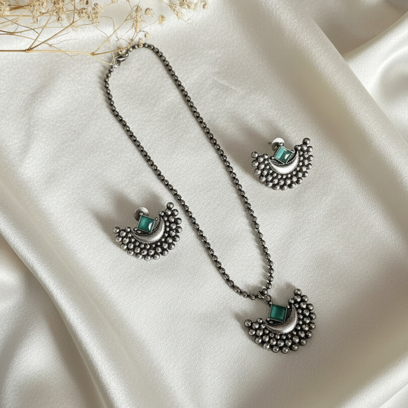 Silver Oxidised Pendant Necklace Set