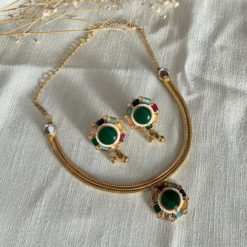 Flower Monalisa Stone Necklace Set
