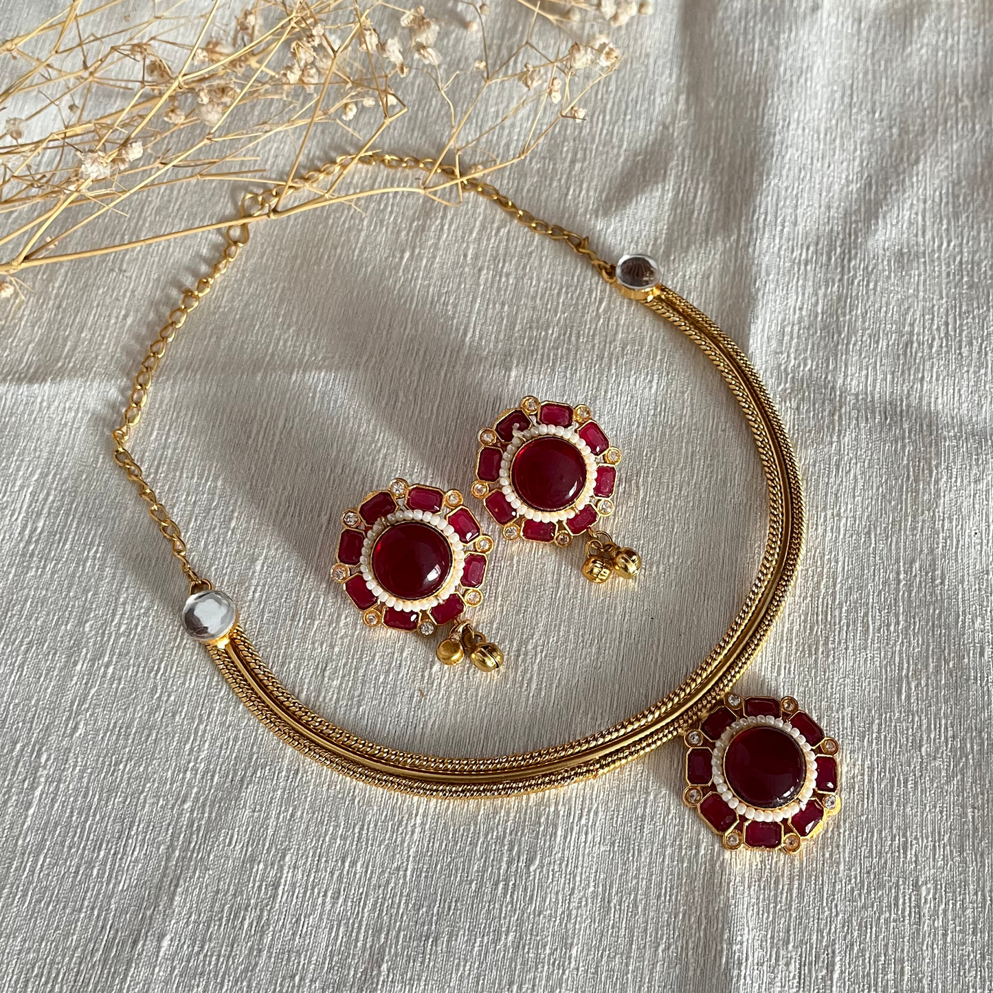 Flower Monalisa Stone Necklace Set
