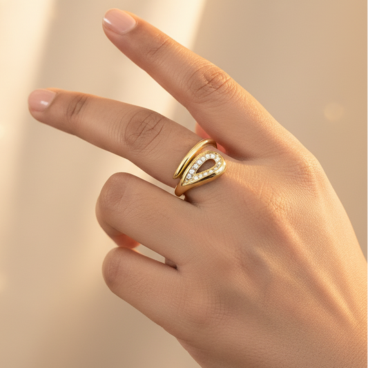 Zircon Twisted Gold Ring