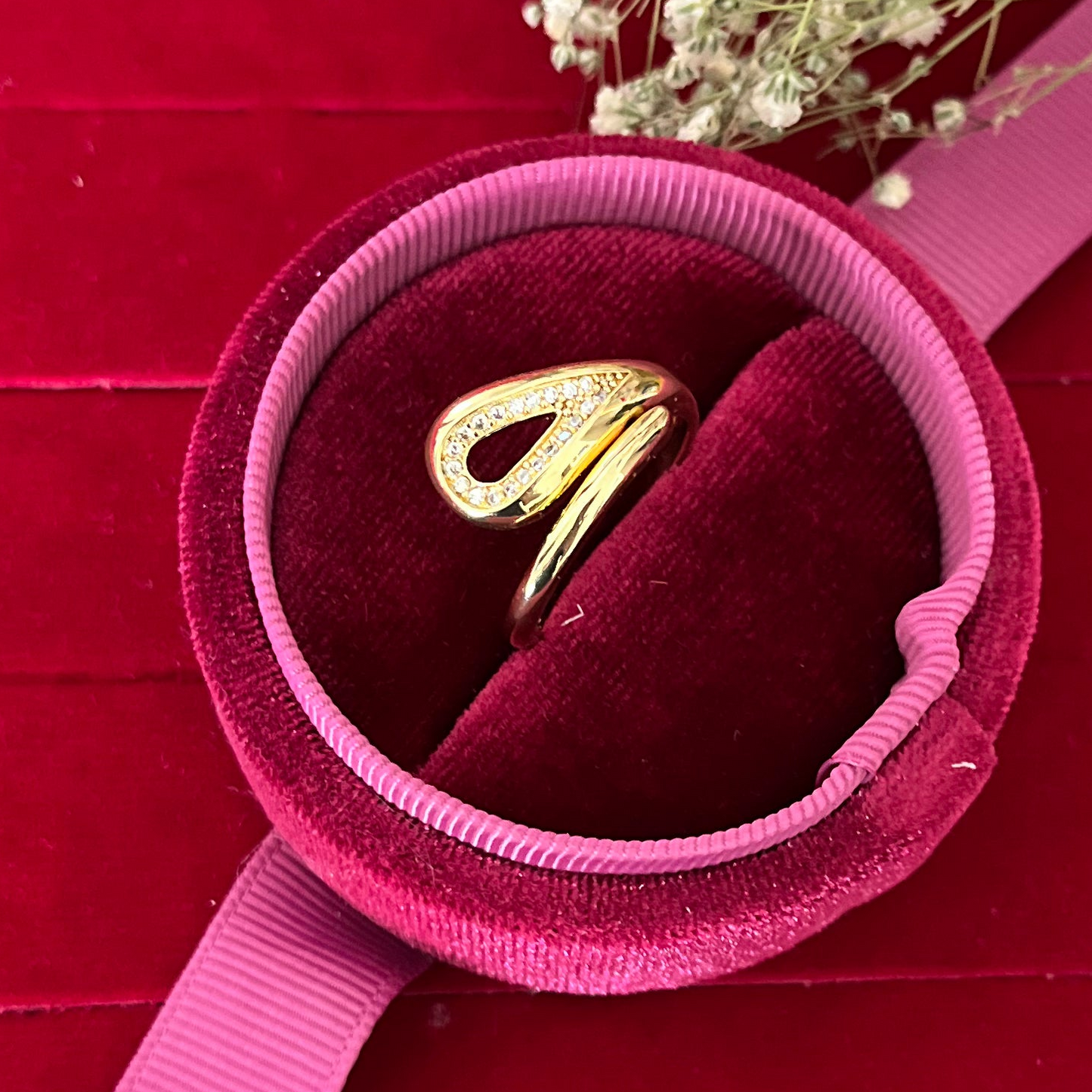 Zircon Twisted Gold Ring