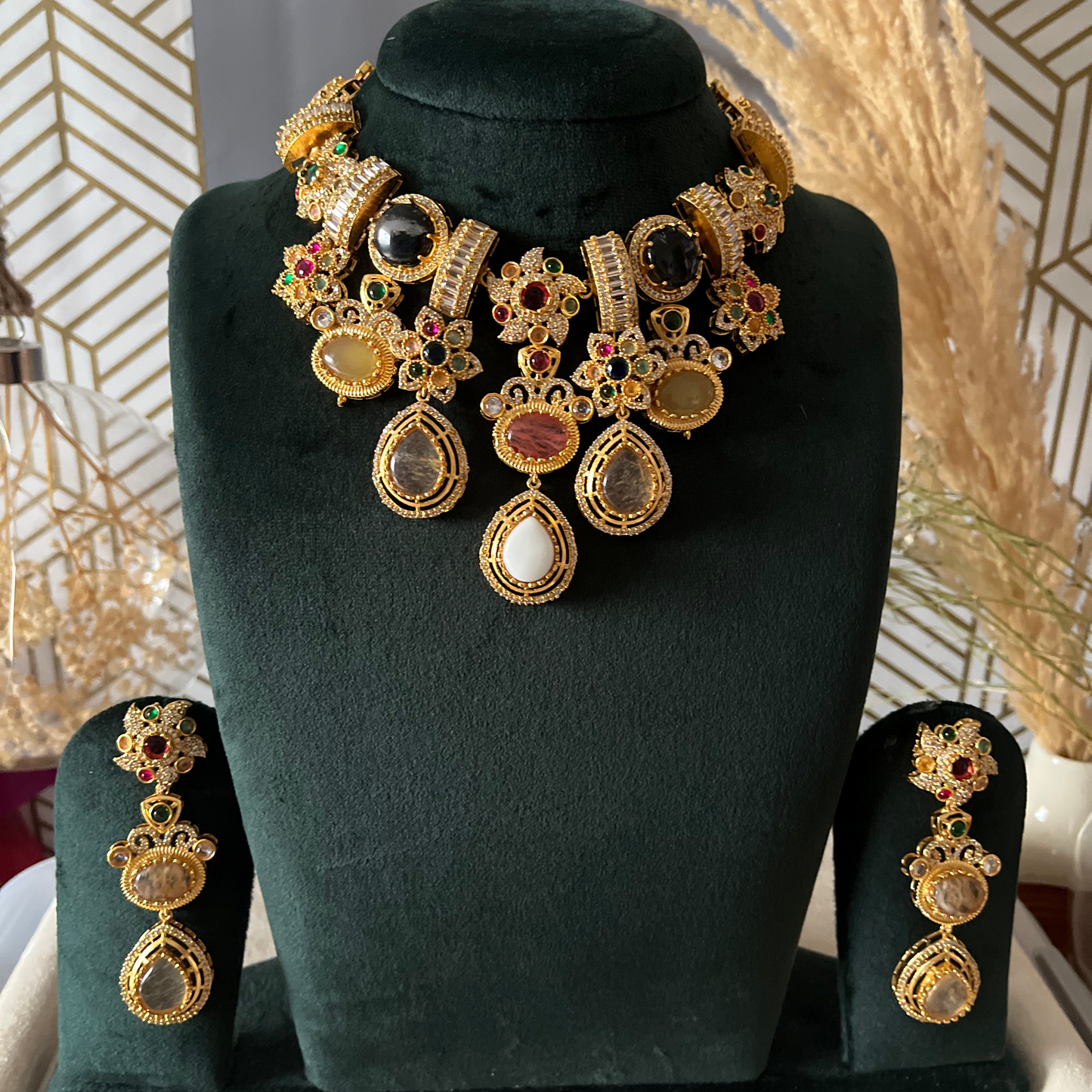 Monalisa Stone Necklace Set