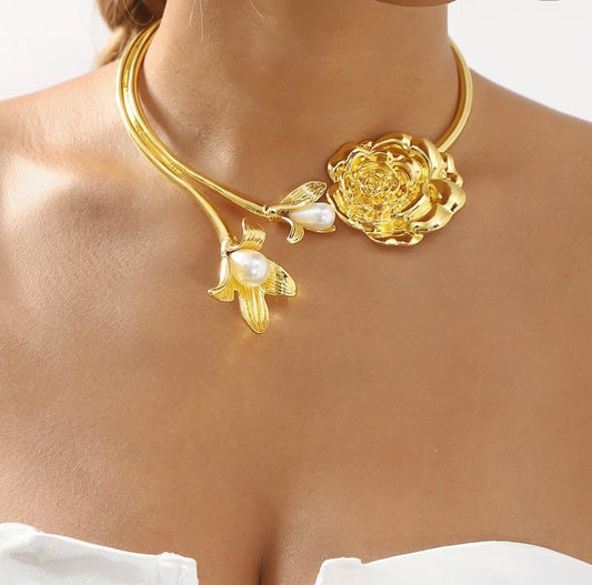 Pearl Flower Hasli Necklace
